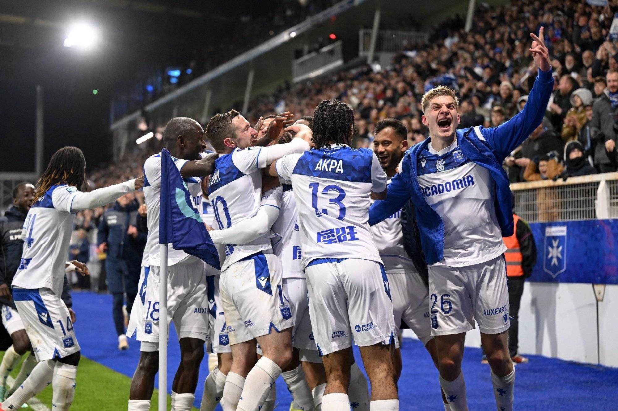 开云体育下载-法兰克福迎法甲关键赛，赛后内部沟通，信心回归，球队文化再被提及的简单介绍