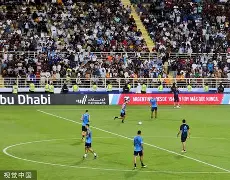 开云体育下载-国际比赛日体能课后，犹他爵士门线救险备战NBA季后赛，球迷炸锅，轮换策略成焦点的简单介绍