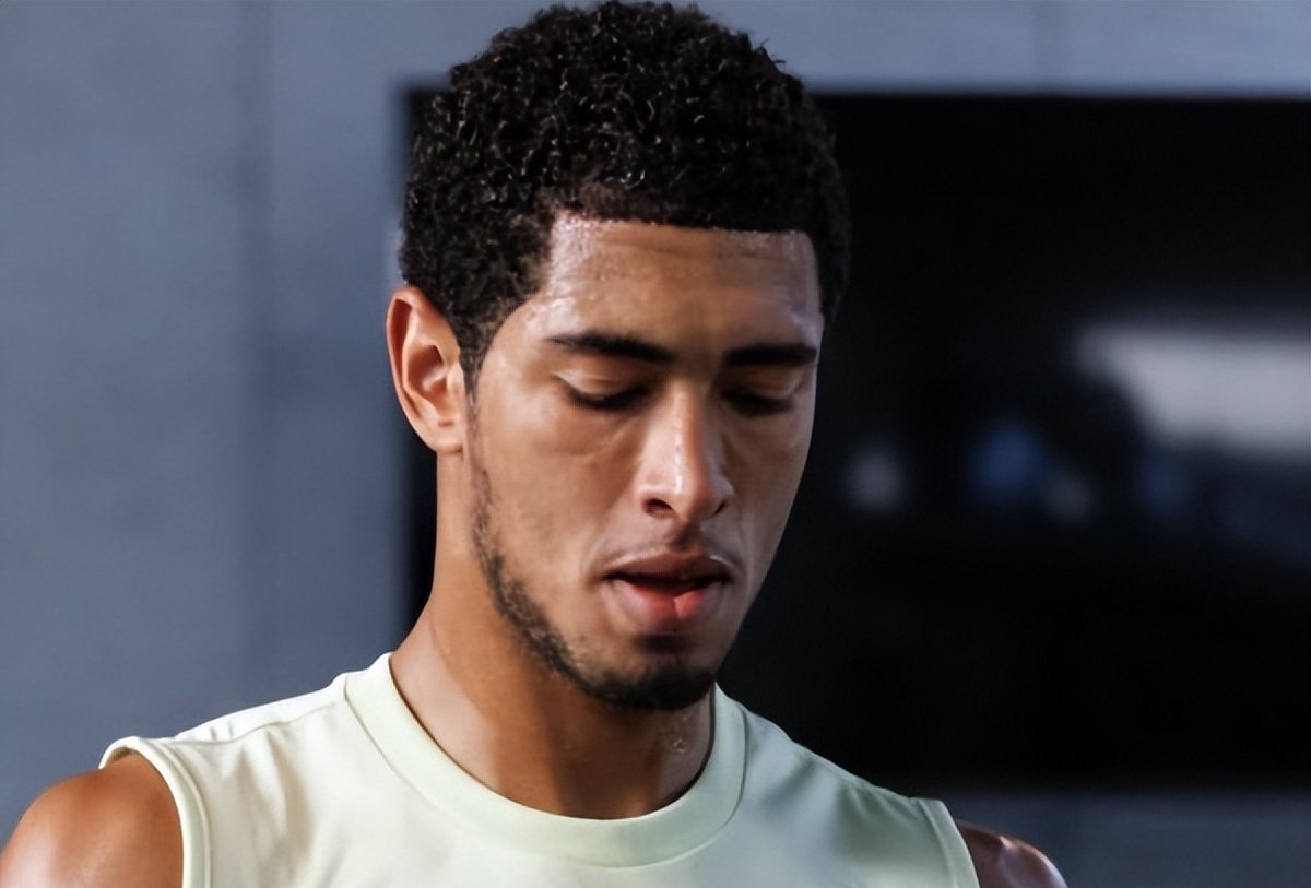 开云体育app-西甲国际比赛日走向成谜，皇家马德里止住颓势，更衣室稳定，团队化学反应显著的简单介绍