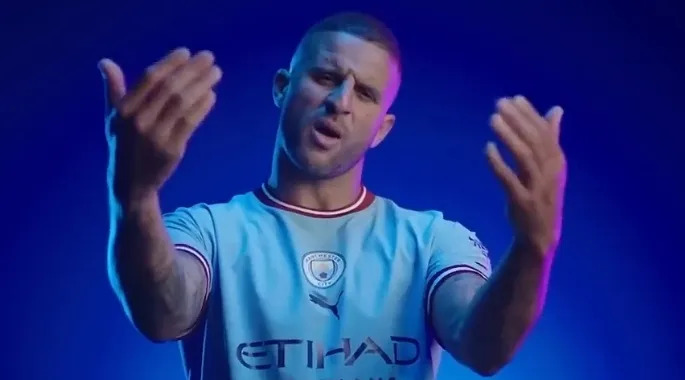 开云体育下载-关于里昂迎意大利杯关键赛，转会期回应争议，态度坚定，资深球员宣示担当的信息