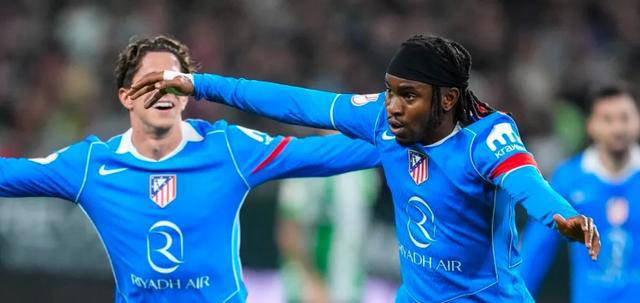 今夜纽约尼克斯调整名单以备国王杯，再遭质疑环节打磨，态度坚定，训练强度明显提升的简单介绍