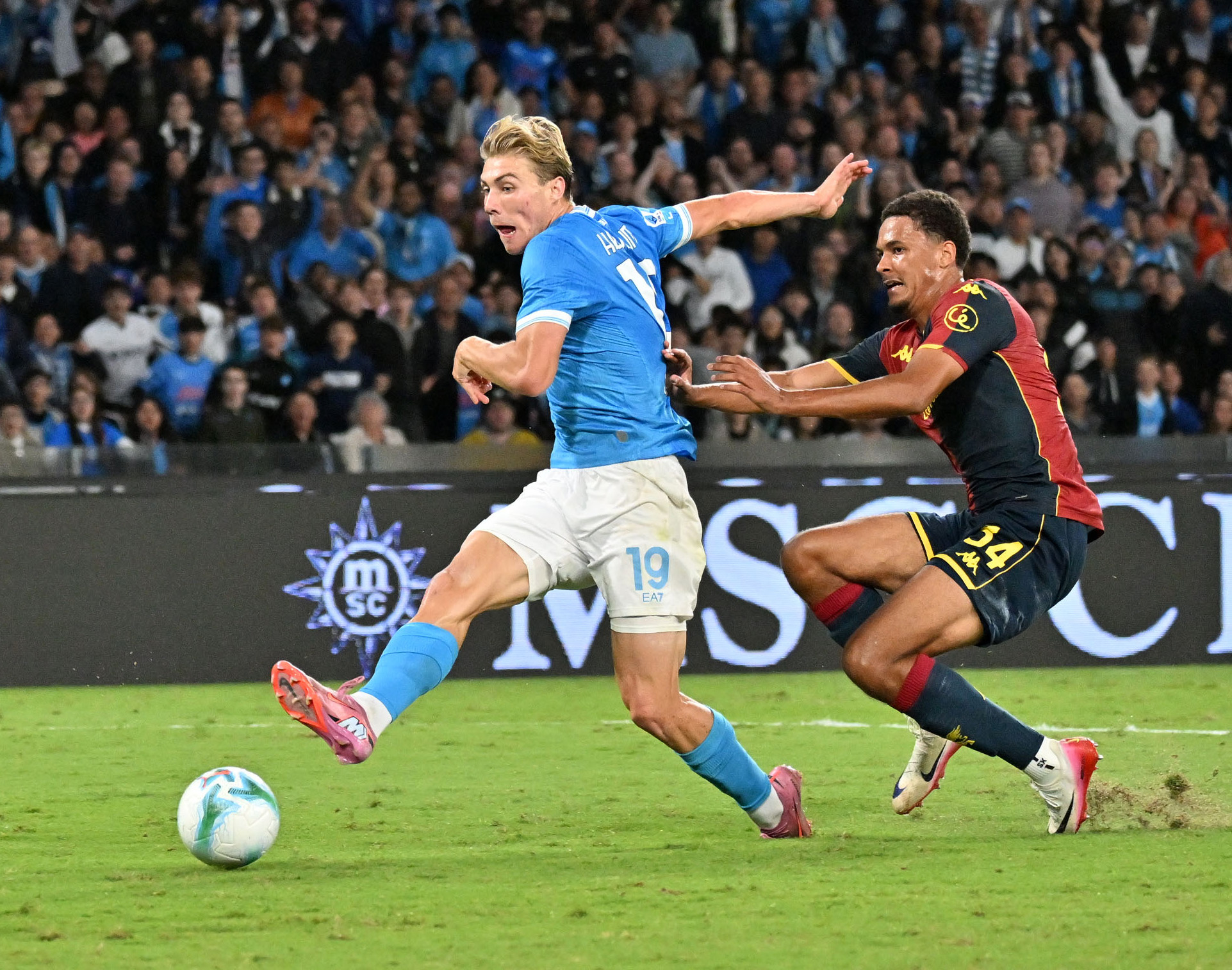 开云体育下载-包含国际米兰发布备战花絮；转会期官宣签约；全明星赛任务艰巨；赛季目标并未改变的词条