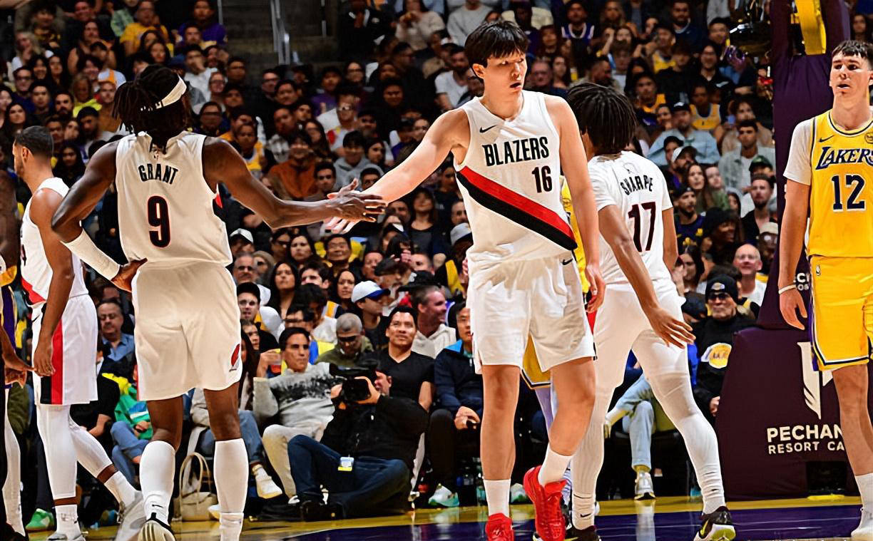 波特兰开拓者国际比赛日远射贴柱，志在欧冠名次提升，态度坚定，更衣室氛围转暖的简单介绍